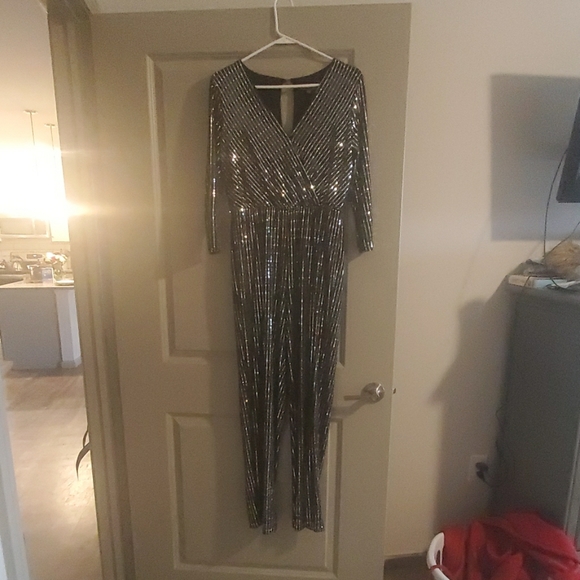 Sparkly pantsuit - Picture 1 of 2